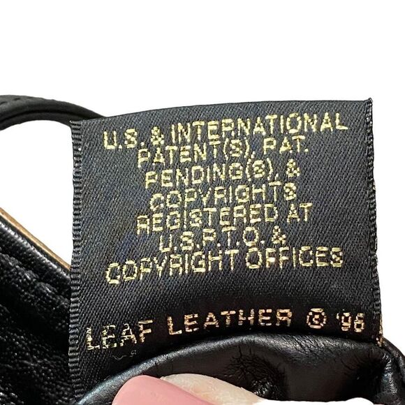 C.L. WHITING LEAF LEATHER - SMALL OVAL SHAPE CROSSBODY BAG - EXC CONDITION - B - Picture 8 of 10